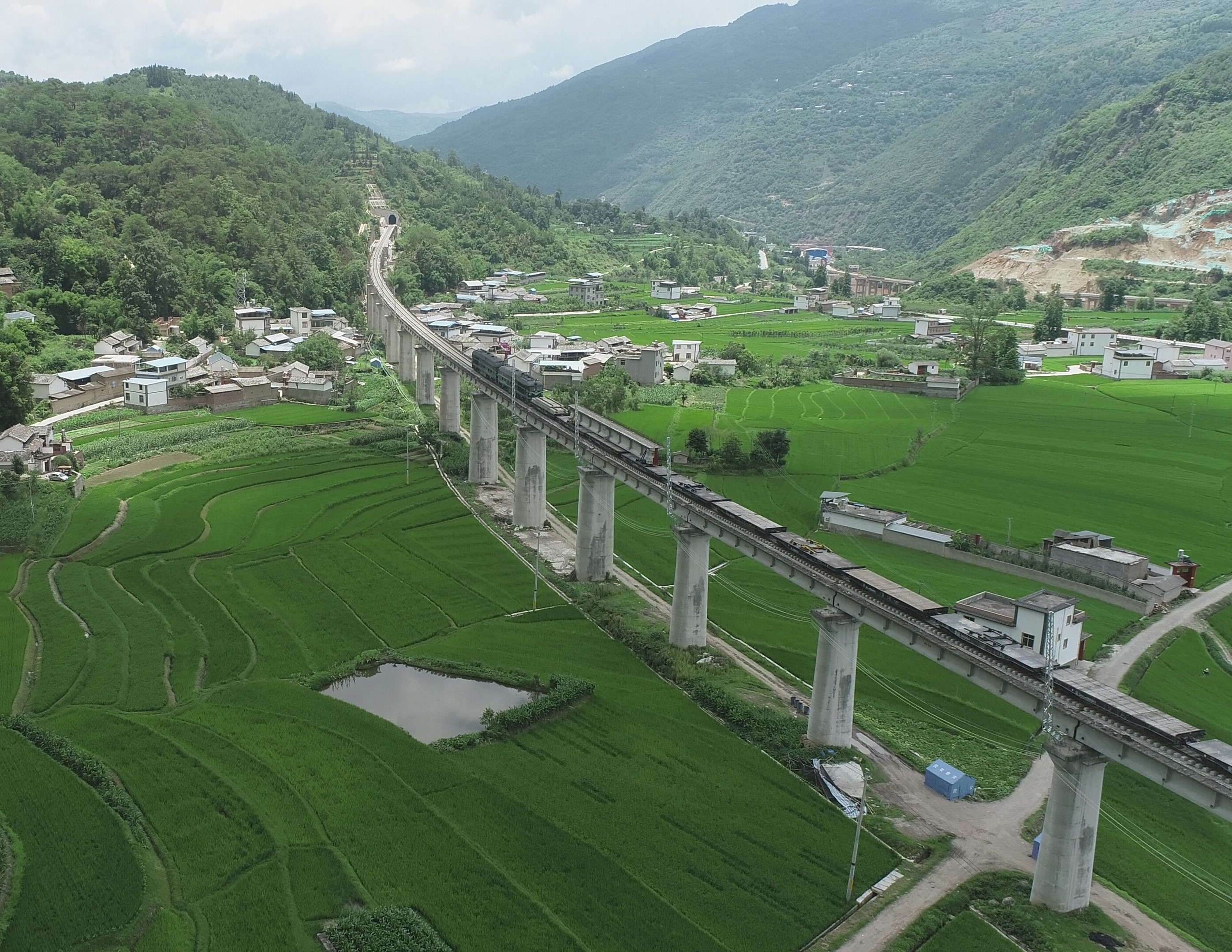 大瑞铁路漾濞4号特大桥