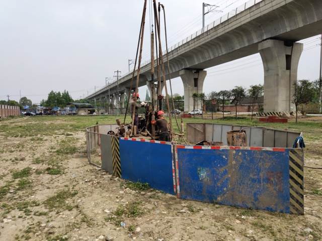 彭州市2019市政道路与铁路交叉工程勘察项目